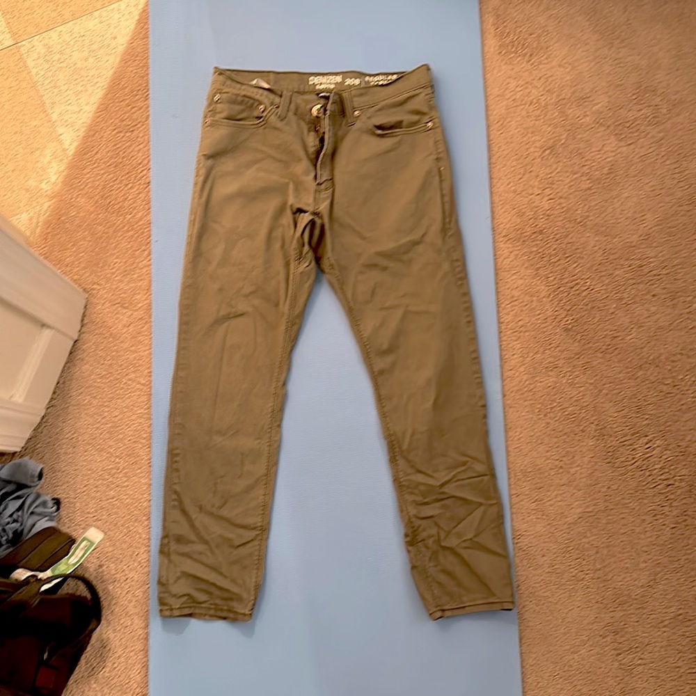 Denizen from Levi’s - 208 - Olive Green Regular Taper Fit Jeans - 32 x 30 -